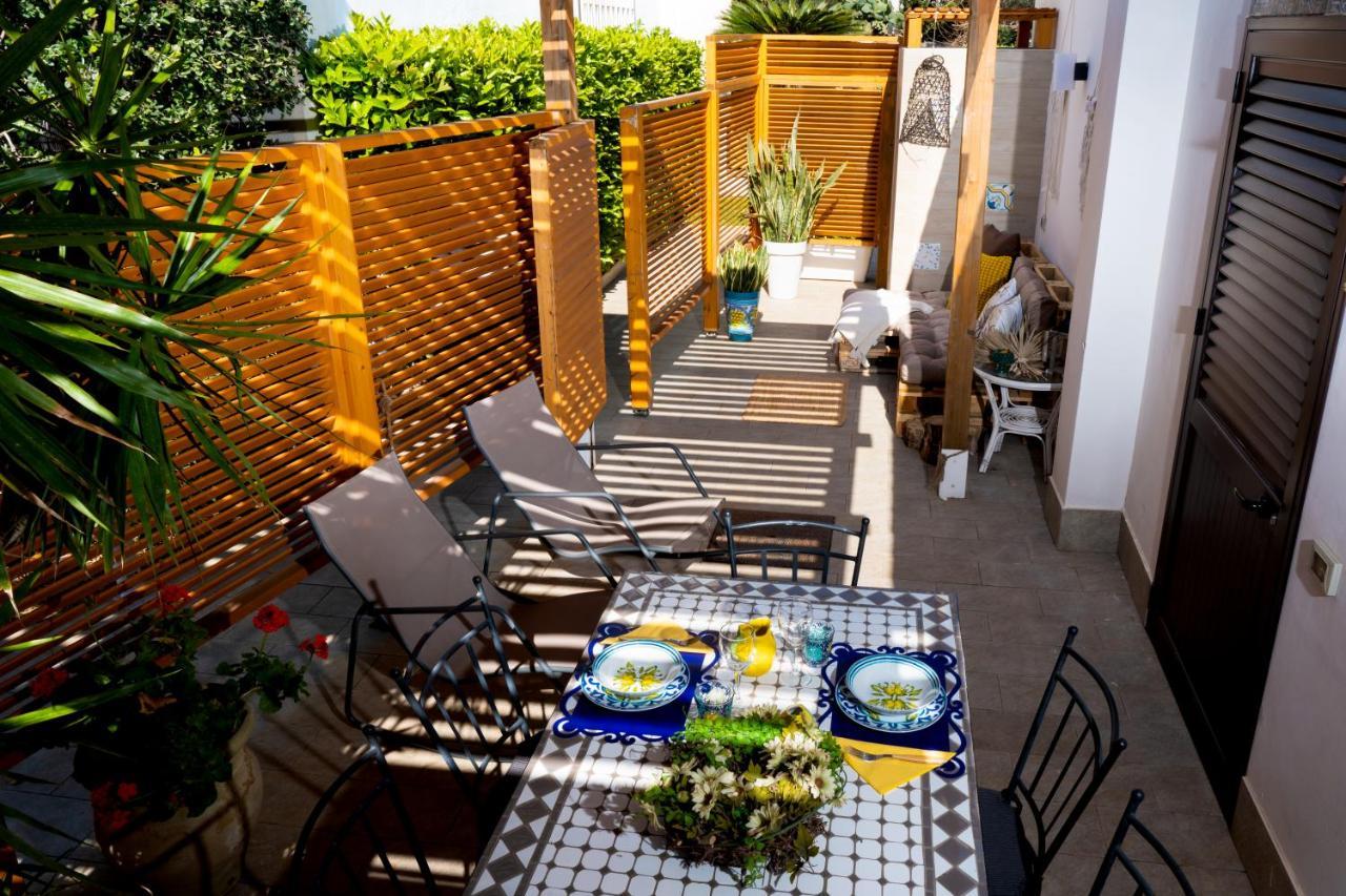 Villa Cinzia-150 Mt From The Beach Mondello Bagian luar foto